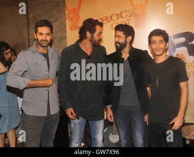 Bollywood Schauspieler Purab Kohli Arjun Rampal Farhan Akhtar Shashank Arora Teaser Start des Films Rock auf 2, Mumbai Stockfoto