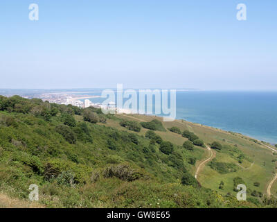 Blick Richtung Eastbourne von Beachy Head Way, Eastbourne, East Sussex, mit Blick auf Ärmelkanal Stockfoto