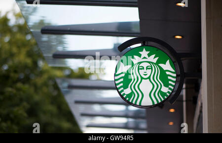 Starbucks Coffee Shop-Zeichen-Logo. Stockfoto