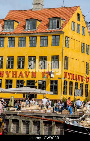 Kopenhagen, Dänemark, 'Gammel Strand', Nyhavn, Canal Szene, traditionelle Architektur, Fassaden Stockfoto