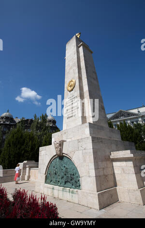 Sowjetischen Obelisken, Rote Armee War Memorial auf Szabadság tér, zum Gedenken an die Befreiung der Stadt Budapest im Jahr 1945, Platz der Freiheit, Budapest, Ungarn Stockfoto