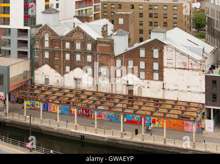 Luftaufnahme von Stoke-Kai, Ipswich Gebäude Gebäude auf Wherry Kai. Vordergrund Gebäude benötigen Sanierung. Stockfoto