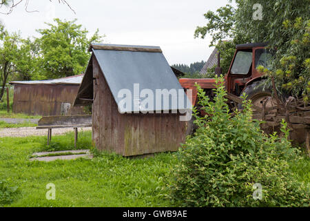 Wasser gut in eine russische Landschaft Stockfoto