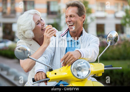 Das Gesicht des Mannes im Eis. Stockfoto