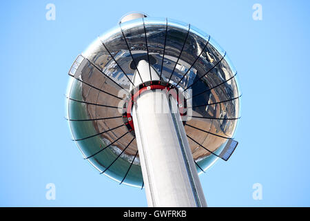 Brighton, UK. 13. Sep, 2016. British Airways i360 Aussichtsturm auf Brighton Seafront ist bis heute der Öffentlichkeit aufgrund technischer Probleme an einem schönen sonnigen Morgen geschlossen. Die i360 touristischen Attraktion hat zweimal in den letzten Tagen nach nur am 4. August dieses Jahres eröffnete abgebaut und die Probleme werden von Ingenieuren untersucht. Foto von Credit: Simon Dack/Alamy Live News Stockfoto