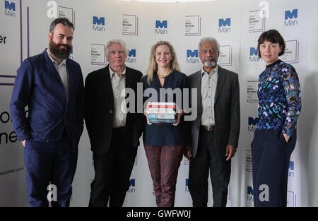 London, UK. 13. September 2016. Man Booker Prize 2016 Richter - Jon Day, David Harsent, Dr Amanda Foreman (Chair) Abdulrazak Gurnah und Olivia Williamsn (l, R) Credit: Dinendra Haria/Alamy Live News Stockfoto