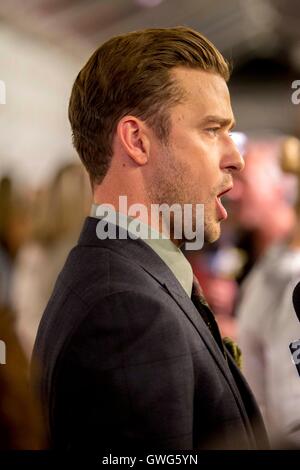 Toronto, Kanada. 13. Sep, 2016. US-Musiker und Darsteller Mitglied Justin Timberlake kommt für die Vorführung des Films "Justin Timberlake und The Tennessee Kids" während der 41st jährlichen Toronto International Film Festival (TIFF), in Toronto, Kanada, 13. September 2016. Das Festival findet vom 08. bis zum 18. September. Foto: Hubert Boesl/Dpa - NO-Draht-SERVICE-/ Dpa/Alamy Live News Stockfoto