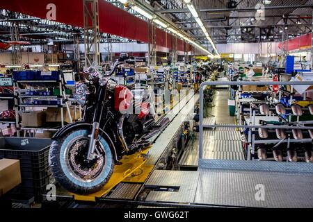 Moto Guzzi Tag der offenen Tür 2016 - Motoraduno Moto Guzzi in Mandello del Lario in Italien Stockfoto