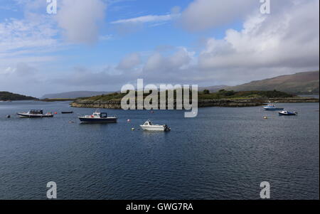 Inseln und Schiffe in Sound von ulva Schottland september 2016 Stockfoto