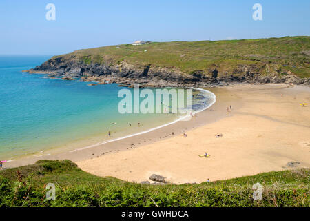 Der Strand von Poldhu Cove, cadgwith, Cornwall, auf der Lizard Halbinsel, England, UK Strände im Sommer Stockfoto