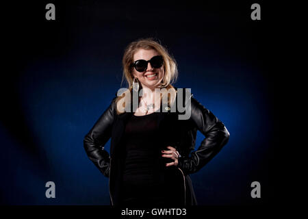 Zoe Howe, Musikschriftsteller und Sender, auf dem Edinburgh International Book Festival. Edinburgh, Schottland. 29. August 2016 Stockfoto