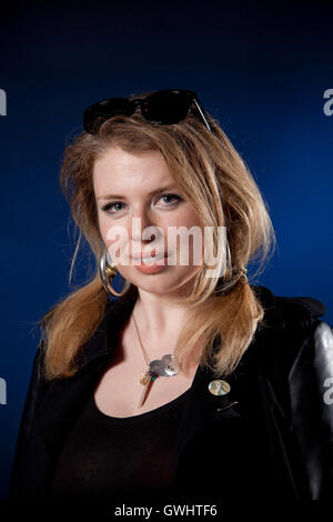 Zoe Howe, Musikschriftsteller und Sender, auf dem Edinburgh International Book Festival. Edinburgh, Schottland. 29. August 2016 Stockfoto