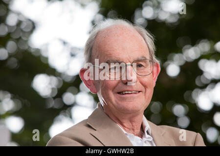 Chris Mullin, britischer Autor, Journalist und ehemaliger Abgeordneter, auf dem Edinburgh International Book Festival. Edinburgh, Schottland. 29. August 2016 Stockfoto