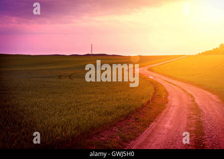 Weg zu neuen Möglichkeiten mit Zukunft. Träume in die Realität. Stockfoto