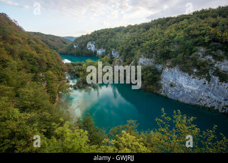 Atemberaubenden Blick in die Plitvice Lakes National Park, Kroatien Stockfoto