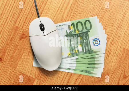 Computer-Maus und hundert Euro-Banknoten Stockfoto