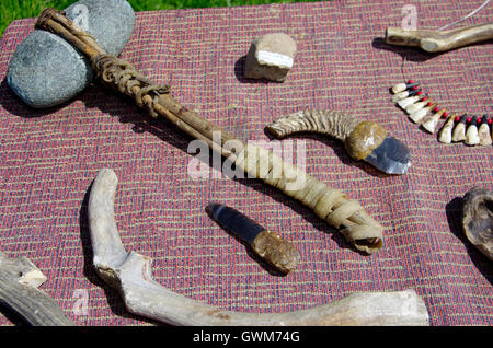 Besucher-Tag am Bryn Celli Ddu neolithische Grabkammer, Stockfoto