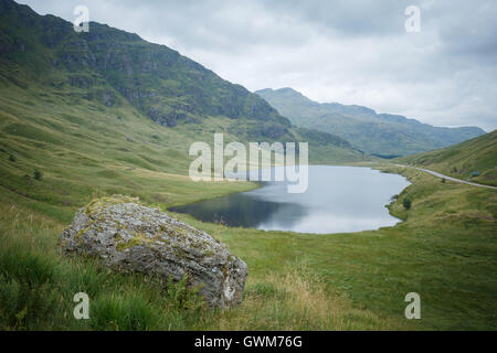 Loch Restil in Ruhe und dankbar sein Auto stop Stockfoto