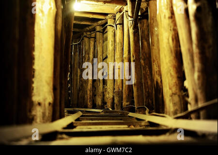 In Baujahr Sarajevo Tunnel 1993 zum Schutz der Zivilbevölkerung während der Belagerung der Stadt Sarajevo durch serbische Armee Stockfoto