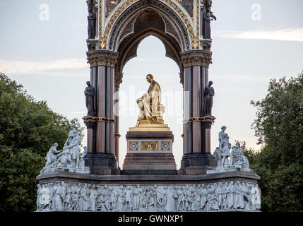 Das Albert Memorial Kensington London UK Stockfoto