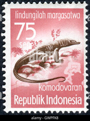 Indonesien - ca. 1959: Briefmarke gedruckt in Indonesien zeigt der Komodowaran (Eidechse), ca. 1959 Stockfoto