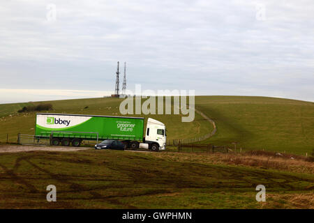 Abtei Logistics Group Limited LKW bei Firle Beacon, South Downs National Park, East Sussex, England, UK Stockfoto