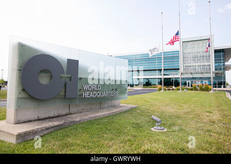 Ein Logo Zeichen außerhalb der Hauptsitz von Owens-Illinois, Inc., in Perrysburg, Ohio am 16. Juli 2016. Stockfoto