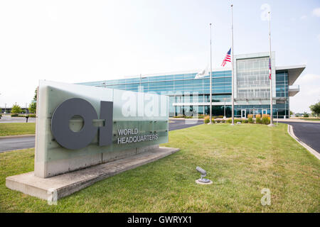 Ein Logo Zeichen außerhalb der Hauptsitz von Owens-Illinois, Inc., in Perrysburg, Ohio am 16. Juli 2016. Stockfoto