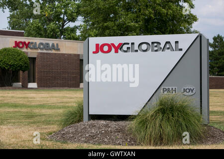 Ein Logo Zeichen außerhalb einer Einrichtung Joy Global, Inc., in Cleveland, Ohio am 21. Juli 2016. Stockfoto