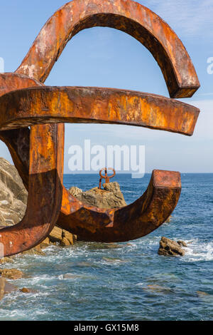 Eduardo Chillida Bildhauer und Architekten Luis Peña Ganchegui Peine del Viento (Wind Kamm) Stockfoto