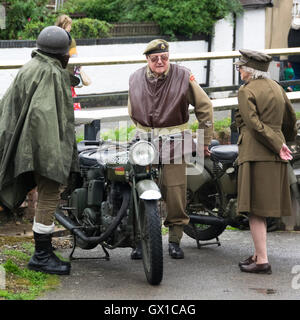 Schüren Sie Bruerne Dorf am Krieg 2016 Stockfoto