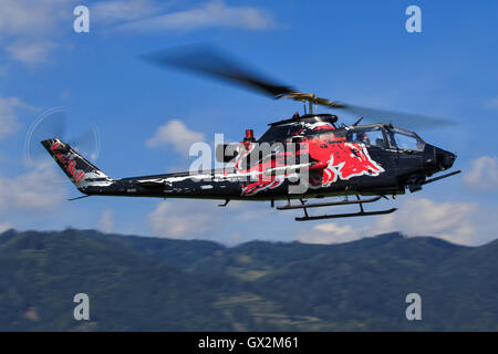 Hubschrauber Bell AH-1 s COBRA bei Airpower in Zeltweg, Österreich Stockfoto