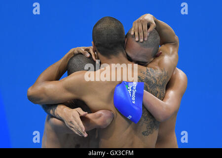 Rio De Janeiro, Brasilien. 14. Sep, 2016. Brasil-Team Gruppe (BRA) Schwimmen: Männer 4x100m frei 34pts Finale im Olympiastadion Aquatics während der Paralympischen Spiele in Rio 2016 in Rio De Janeiro, Brasilien. Bildnachweis: AFLO SPORT/Alamy Live-Nachrichten Stockfoto