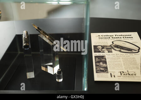 Turin, Piemont, Italien. 15. Sep, 2016. Turin, Italien - 15. September 2016: Einweihung des Buches Museum in Turin bei der Firma Aurora am 15. September 2016 in Turin, Italien © Stefano Guidi/ZUMA Draht/Alamy Live News Stockfoto