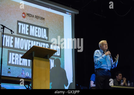 London, UK. 15. September 2016. Greg Philo, Research Director der Glasgow University Media Unit, befasst sich mit "The Media, die Bewegungen und Jeremy Corbyn" Veranstaltung von der Media Reform Coalition Student Central. Bildnachweis: Mark Kerrison/Alamy Live-Nachrichten Stockfoto