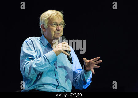 London, UK. 15. September 2016. Greg Philo, Research Director der Glasgow University Media Unit, befasst sich mit "The Media, die Bewegungen und Jeremy Corbyn" Veranstaltung von der Media Reform Coalition Student Central. Bildnachweis: Mark Kerrison/Alamy Live-Nachrichten Stockfoto