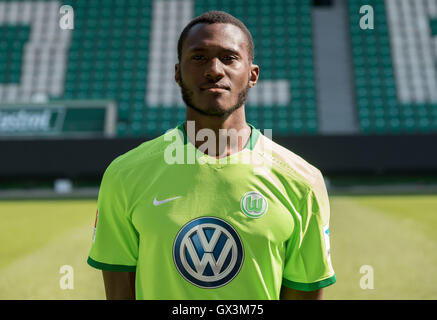 Deutsche Bundesliga - Saison 2016/17 - Fototermin VfL Wolfsburg am 14. September 2016 in Wolfsburg, Deutschland: Josuha Guilavogui. Foto: Peter Steffen/Dpa | weltweite Nutzung Stockfoto