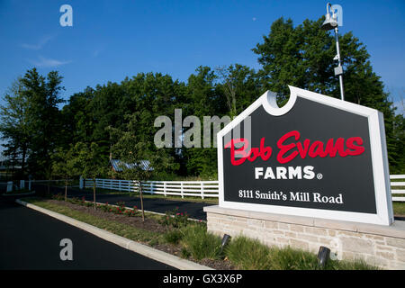 Ein Logo Zeichen außerhalb der Hauptsitz der Bob Evans Farmen in New Albany, Ohio am 24. Juli 2016. Stockfoto