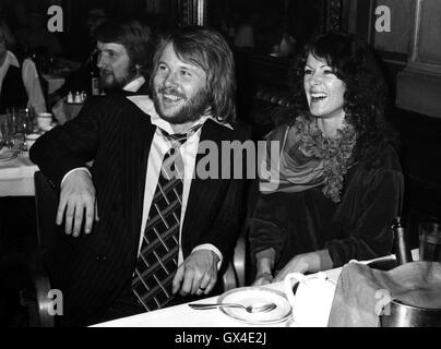BENNY ANDERSSON Musiker mit Verlobte Annifrid Lyngstad Mitglied der Gruppe ABBA Stockfoto