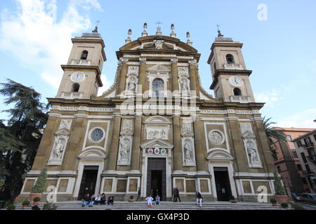 Eine große Winkel der Kathedrale von San Pietro Apostolo, Frascati, Italien Stockfoto