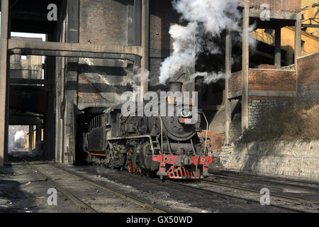 Chengzihe Wäscherei in Jixi mit industriellen SY Klasse Mikados, Oktober 2007. Stockfoto