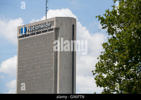 Ein Logo Zeichen außerhalb der Hauptsitz der Nationwide Mutual Insurance Company in Columbus, Ohio am 23. Juli 2016. Stockfoto