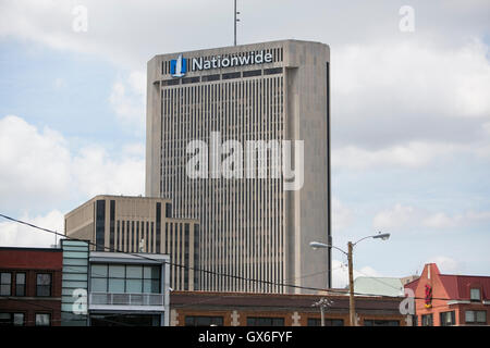 Ein Logo Zeichen außerhalb der Hauptsitz der Nationwide Mutual Insurance Company in Columbus, Ohio am 23. Juli 2016. Stockfoto