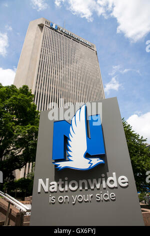 Ein Logo Zeichen außerhalb der Hauptsitz der Nationwide Mutual Insurance Company in Columbus, Ohio am 23. Juli 2016. Stockfoto