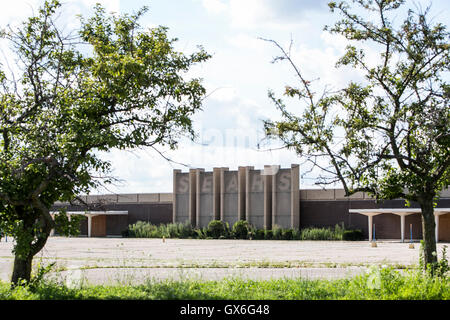 Der Entwurf von Logo Zeichen außerhalb von einem verlassenen Sears Store in Trotwood, Ohio am 23. Juli 2016. Stockfoto