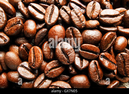 Gerösteter Kaffeebohnen können als Hintergrund verwendet werden Stockfoto
