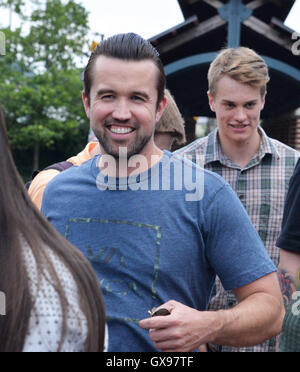 Schauspieler am Set von die "Es ist Always Sunny in Philadelphia"-TV-show Produktion Featuring: Rob McElhenney Where: Philadelphia, Pennsylvania, USA bei: 30. Juni 2016 Stockfoto