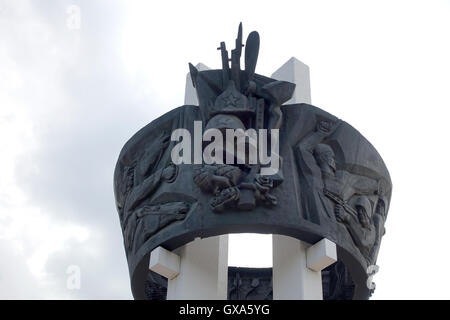 Komplexe "Salute, Pobeda!" unter freiem Himmel Gedenkmuseum im Park Frunse in Orenburg-Stadt gelegen. Stockfoto