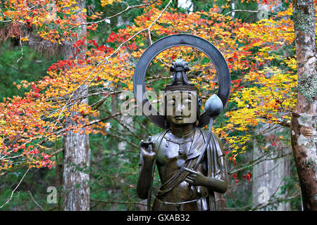 Japan, Honshu-Insel, Kansai, Koyasan, buddhistische Statue. Stockfoto