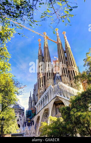 BARCELONA, Spanien - 14. November 2015: Sagrada Familia in Barcelona in Spanien in einem Herbsttag am 14. November 2015 in Barcelona, Spanien Stockfoto